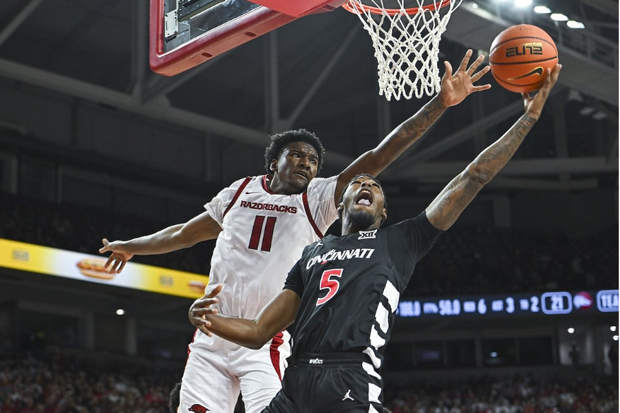 Recap: No. 14 Arkansas 89 Cincinnati 61